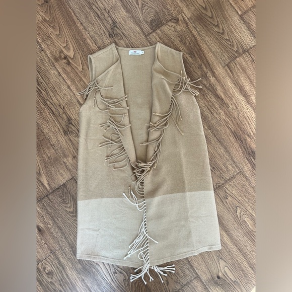 NWOT Vineyard Vines Wool Camel Fringe Vest Small - Picture 1 of 4